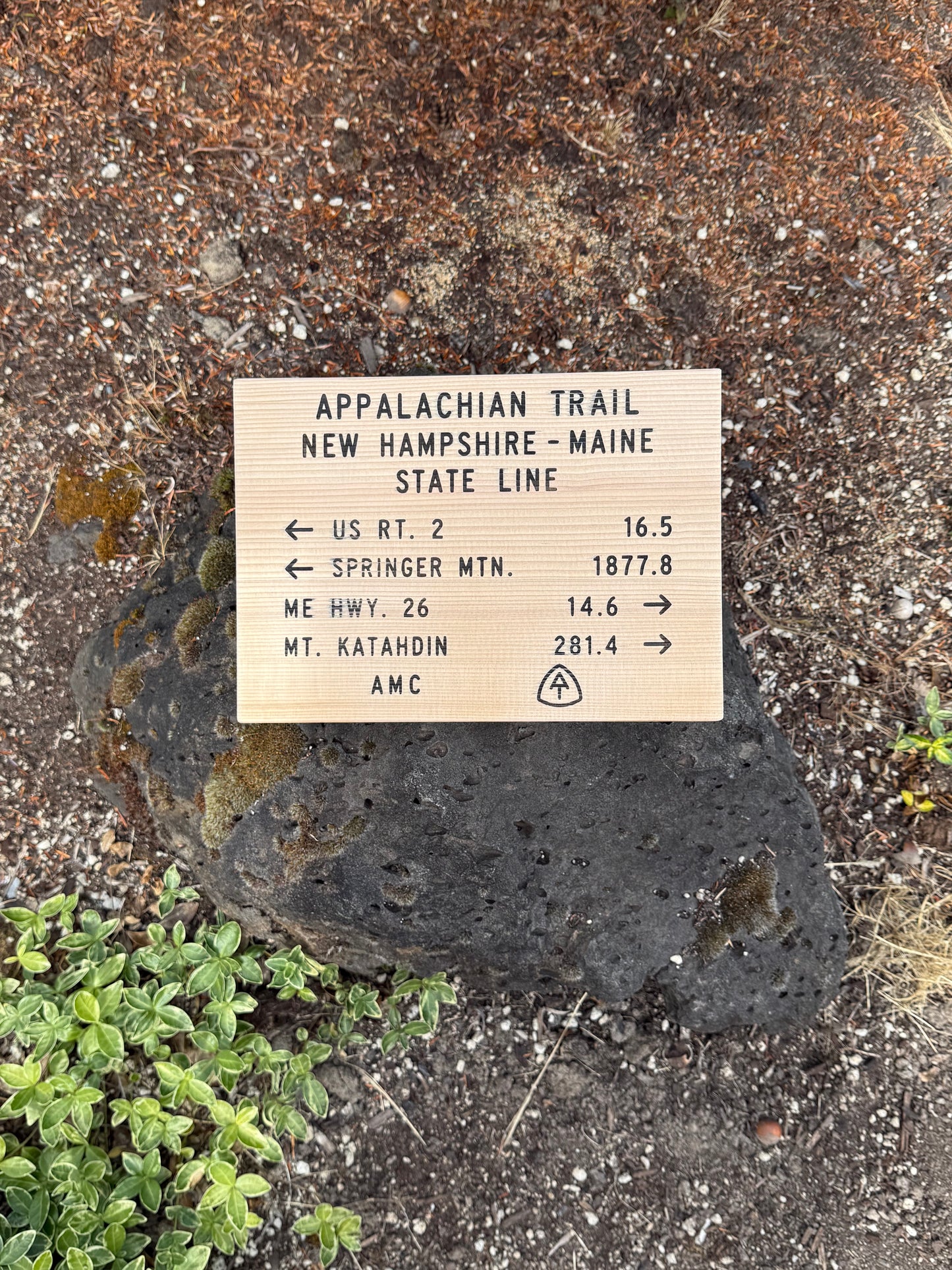 Appalachian Trail Sign – New Hampshire Maine State Line