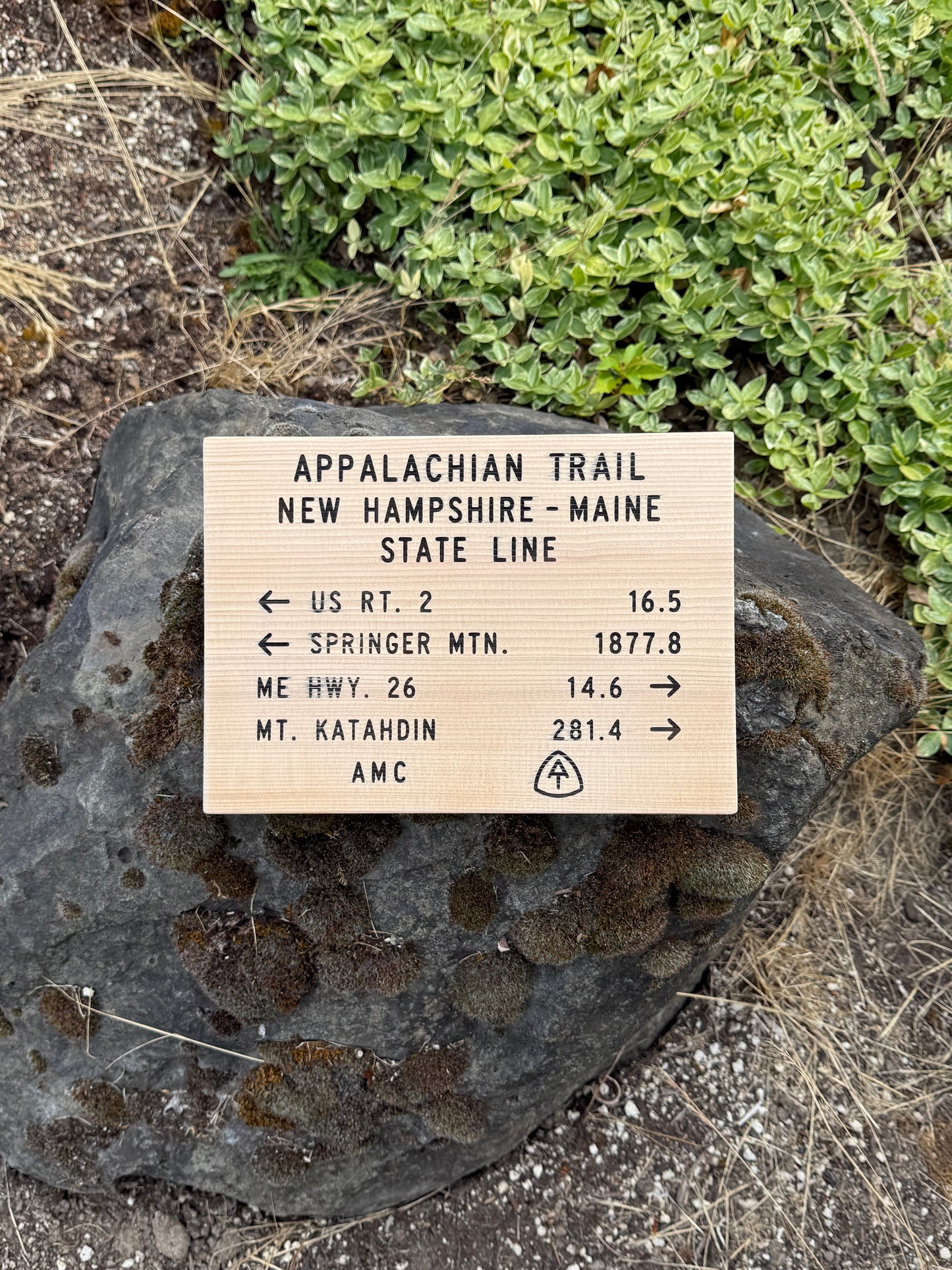 Appalachian Trail Sign – New Hampshire Maine State Line