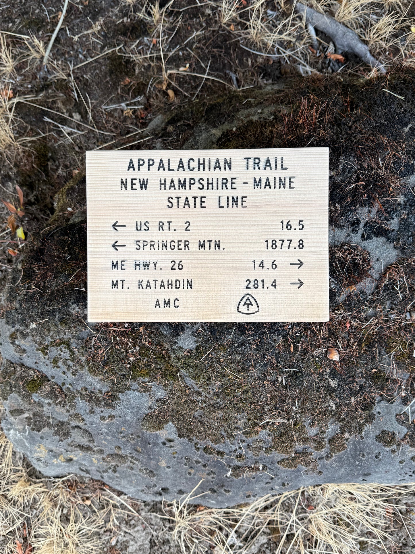 Appalachian Trail Sign – New Hampshire Maine State Line