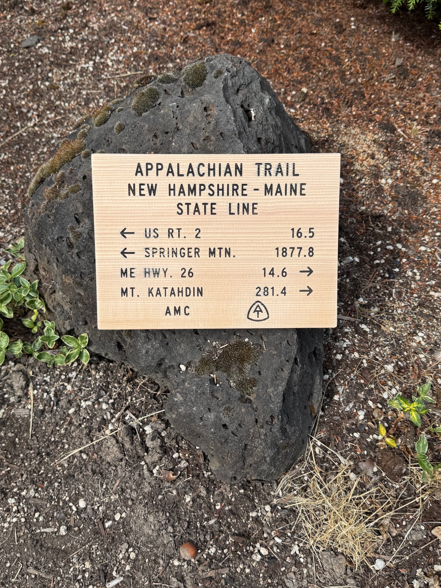 Appalachian Trail Sign – New Hampshire Maine State Line